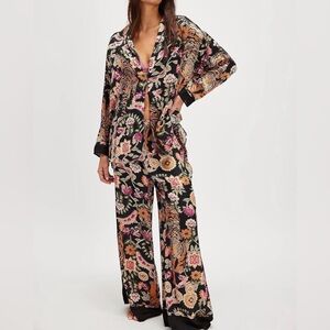 Floral Black Women's Satin Pajamas